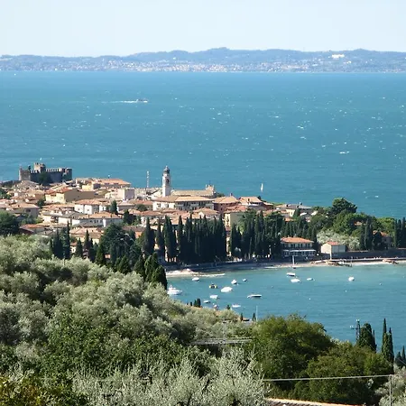 D' Oro Torri Del Benaco