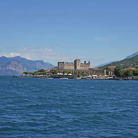 D' Oro Torri Del Benaco